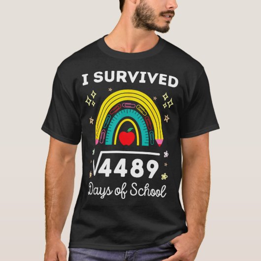 I Survived 67 Square Root Days Of School Funny Mem T-shirt (Voorkant)