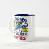 I Survived Carmageddon - Interstate 405 Tweekleurige Koffiemok (Voorkant links)