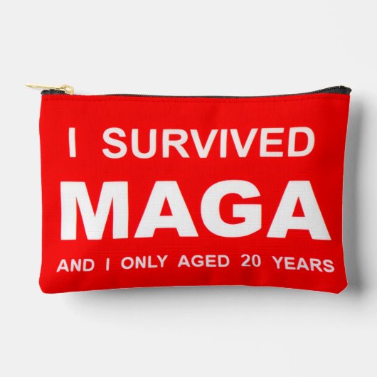 I Survived MAGA Etui (Voorkant)