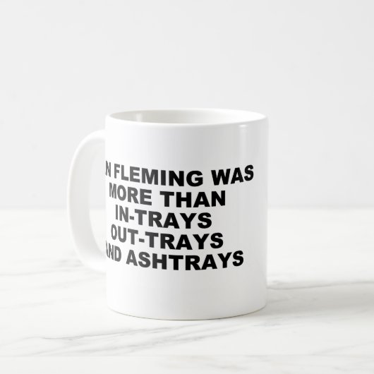 Ian Fleming Mug (Devant gauche)