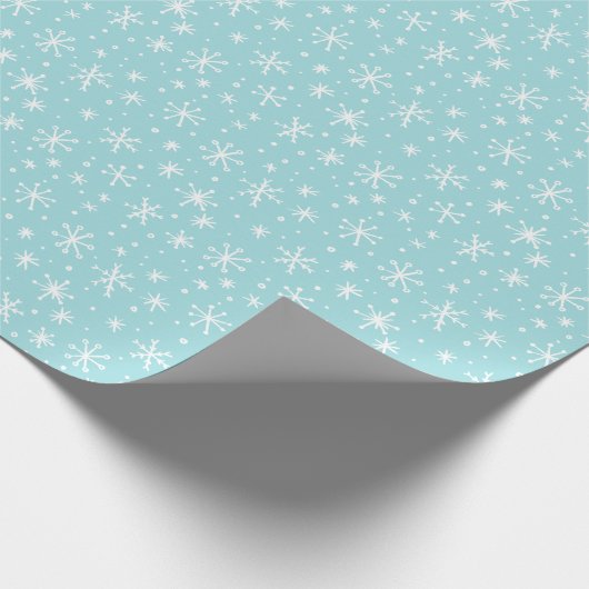 Ice Blue en White Snowflake Doodle Holiday Cadeaupapier (Hoek)