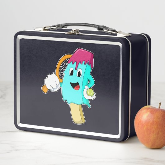 Ice cream at Tennis with Tennis racket (In situ)