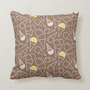Ice Cream Cone Pattern on Brown Kussen
