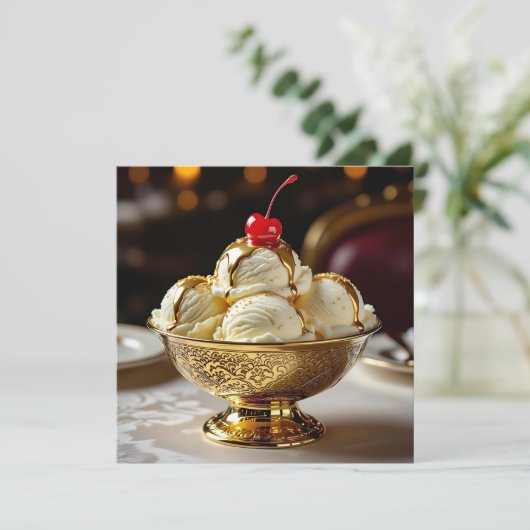 Ice Cream Sundae met gouden siroop Blank Kaart (Staand voorkant)