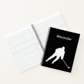 Ice Hockey notebookspeler silhouet zwart wit Notitieboek (Binnen)
