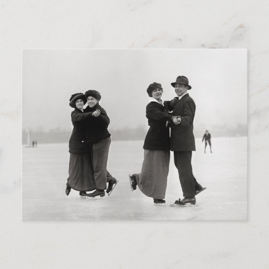Ice Skating Couples, 1915 Briefkaart (Voorkant)