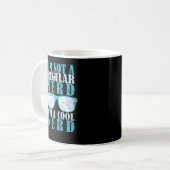ich bin kein normaler Nerd, sondern cool Koffiemok (Voorkant links)