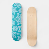 Icy Aqua Blauwgroen Bevroren Wintersnowflakes Kers Skateboard (Voorkant)