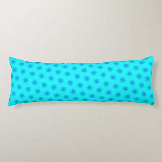 Icy Aqua en Blue Snowflake Pattern Lichaamskussen (Voorkant)