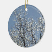 Icy Branches in Winter Blue Sky Keramisch Ornament (Links)