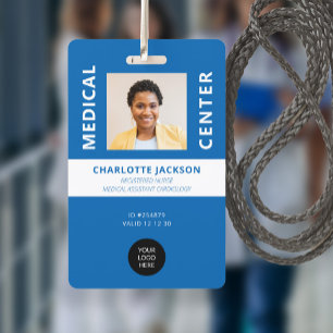 Identificatiekaart met foto van verpleegkundige me badge