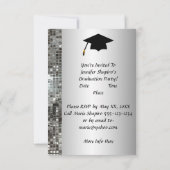 Ieder jaar Classy Silver Graduation Invitations Kaart (Achterkant)
