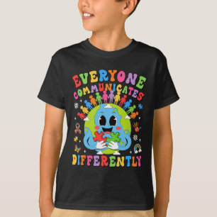 Iedereen Communiceert Anders Autisme Spraak Th T-shirt