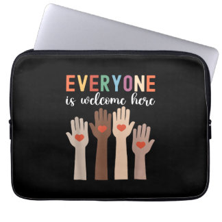 Iedereen is van harte welkom hier Idaho Teacher Laptop Sleeve