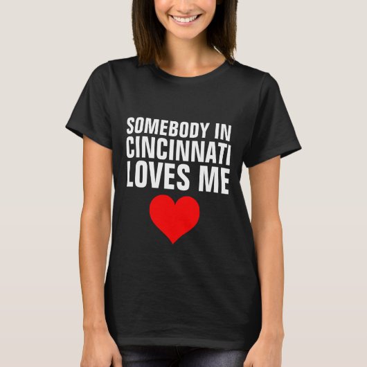 IEMAND IN CINCINNATI HOUDT VAN ME T-shirts (Voorkant)