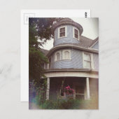 Iemand kijkt briefkaart (Voorkant / Achterkant)