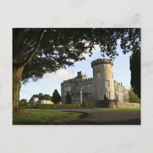 Ierland, de zij-ingang van Dromoland Castle. Briefkaart