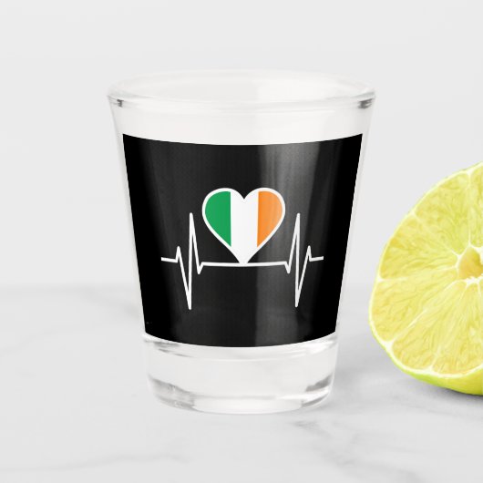Ierland Flag Heartbeat Shot Glas (Voorkant)