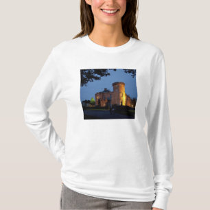 Ierland, het Dromoland Castle verlicht in de schem T-shirt