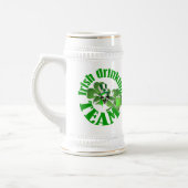 Iers drink team bierpul (Links)