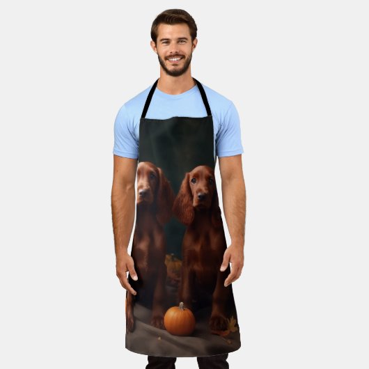 Ierse Rode Setter Puppy Herfst Delight Pompoen Schort (Gedragen)