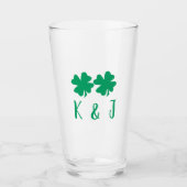 Ierse Shamrock Green Clover Monogram Couple Name Glas (Voorkant)