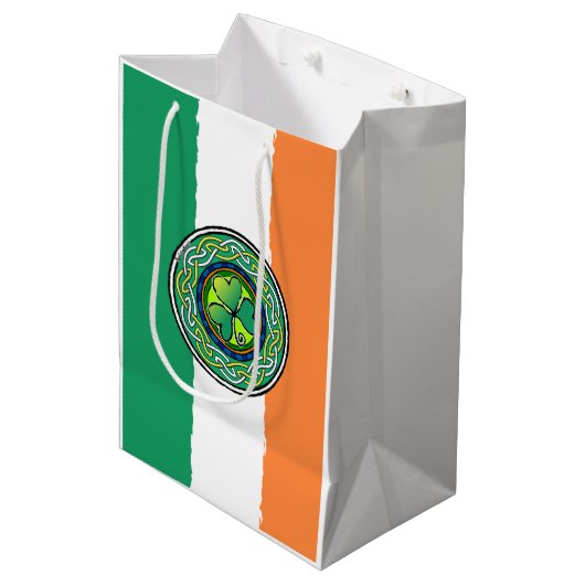 Ierse shamrock medium cadeauzakje (Voorkant Gekanteld)