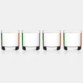 Ierse vlag wikkelt rond whisky glas (Links)