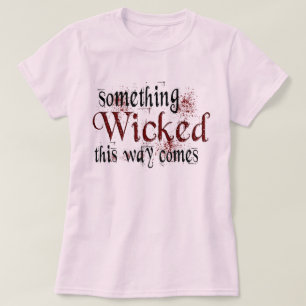 Iets geschopt t-shirt