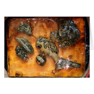 Iets vreemds gevangen in de amberhars Kaart