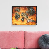 Iets vreemds gevangen in het amberharscanvas canvas afdruk (Insitu (Woonkamer))