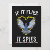If It Flies It Spies Birds Are Not Real Funny Dron Kaart (Achterkant)