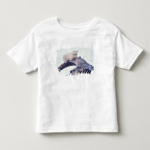 IJsbeer bovenop een kaakbeen van een Groenlandse w Kinder Shirts