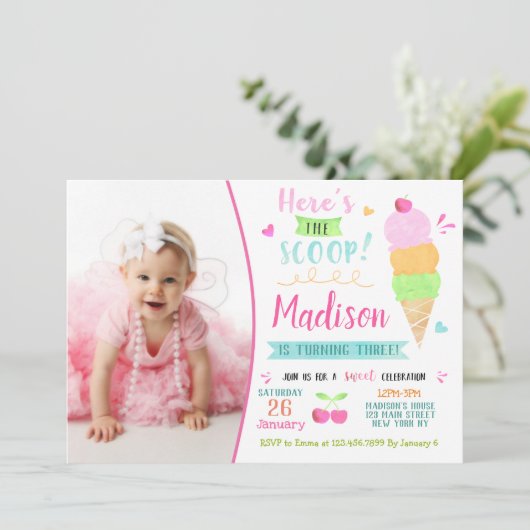 Ijsje verjaardagsfeest uitnodigingen met foto (Staand voorkant)