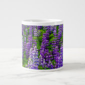 IJsland. Vik i Myrdal. Lupineveld Jumbo Beker (Voorkant)