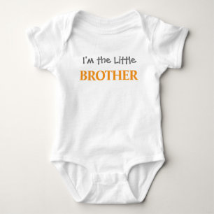 Ik ben de kleine broer moderne oranje jongensbaby romper