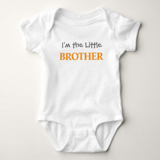 Ik ben de kleine broer moderne oranje jongensbaby romper