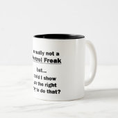 Ik ben echt geen Control Freak. Tweekleurige Koffiemok (Voorkant rechts)