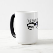 Ik ben een heel nerdy meisje met een oogschaduw va magische mok (Voorkant links)