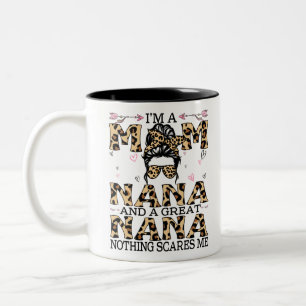 Ik ben een mam Nana... die me niets geeft. Tweekleurige Koffiemok