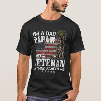Ik ben een papa papa en een veteraan, niets maakt  t-shirt
