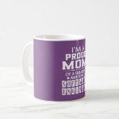 IK BEN EEN PROUD SOFTWARE ENGINEER'S MOM KOFFIEMOK (Voorkant links)