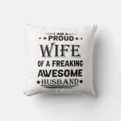 Ik ben een trotse vrouw van een geweldige vent kussen (Voorkant)