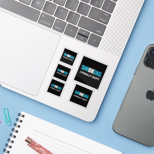 Ik ben eindelijk gestopt met roken beloning sticker (Laptop met iPhone)