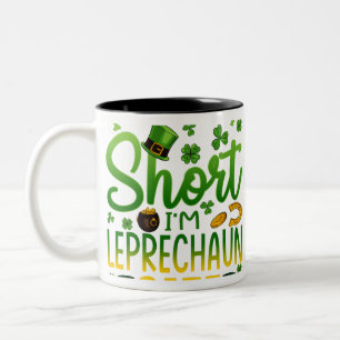 Ik ben geen korte Leprechaun-grootte St Patrick's Tweekleurige Koffiemok