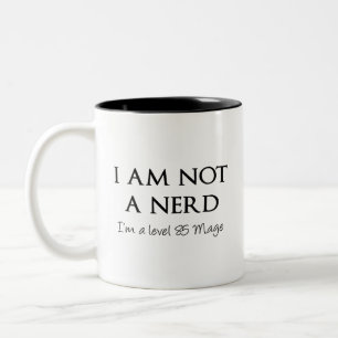 Ik ben geen nerd, ik ben een 85-jarige. tweekleurige koffiemok