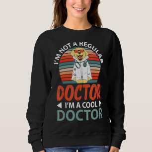 Ik ben geen reguliere dokter... ik ben een veteraa trui