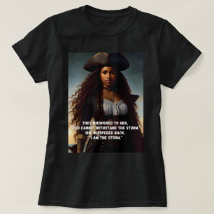 Ik ben het Storm Black Woman Pirate Art T-shirt