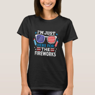 Ik ben hier alleen voor het vuurwerk 1 t-shirt