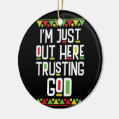 Ik ben hier gewoon in godsnaam Shirt 90s stijl. Keramisch Ornament (Links)